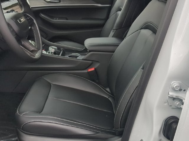 2027 Jeep Grand Cherokee GRAND CHEROKEE L LIMITED 4X4