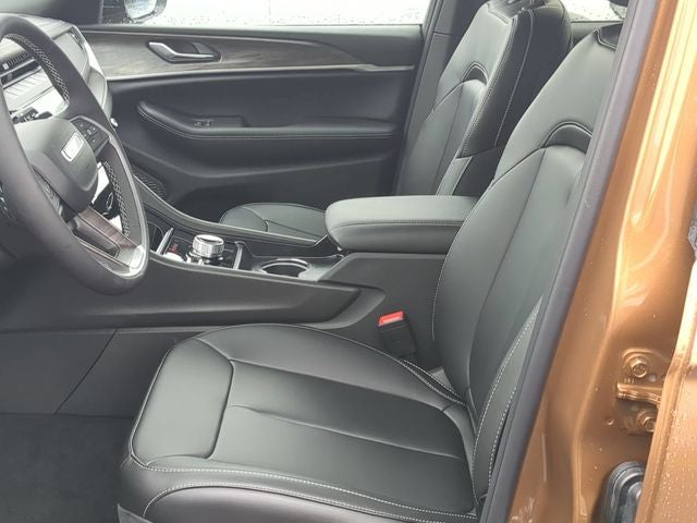2027 Jeep Grand Cherokee GRAND CHEROKEE L LIMITED 4X4