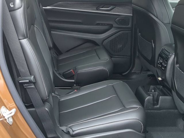 2027 Jeep Grand Cherokee GRAND CHEROKEE L LIMITED 4X4