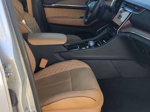 2022 Jeep Grand Cherokee L Summit 4x4