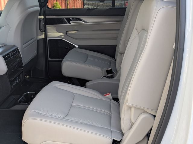 2026 Jeep Grand Wagoneer GRAND WAGONEER L LIMITED RESERVE 4X4