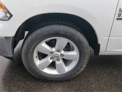 2022 RAM 1500 Classic SLT Crew Cab 4x4 5'7' Box