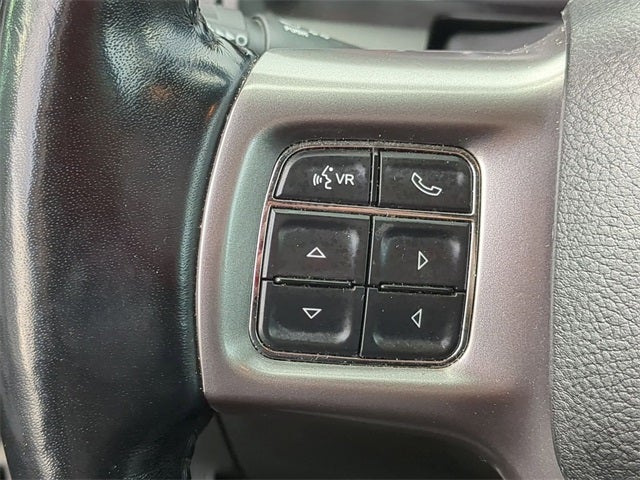 2022 RAM 1500 Classic SLT Crew Cab 4x4 5'7' Box