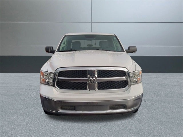 2022 RAM 1500 Classic SLT Crew Cab 4x4 5'7' Box