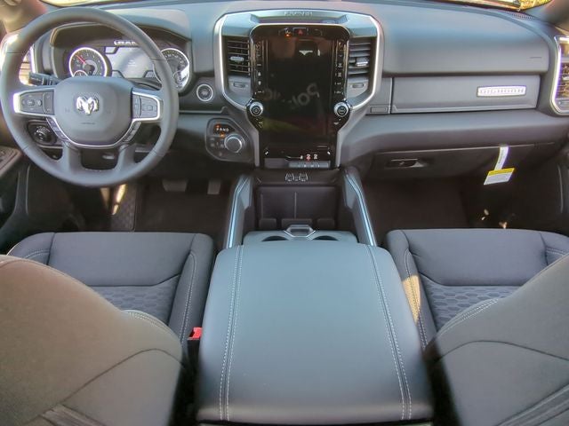 2025 RAM Ram 1500 RAM 1500 BIG HORN CREW CAB 4X4 5'7' BOX