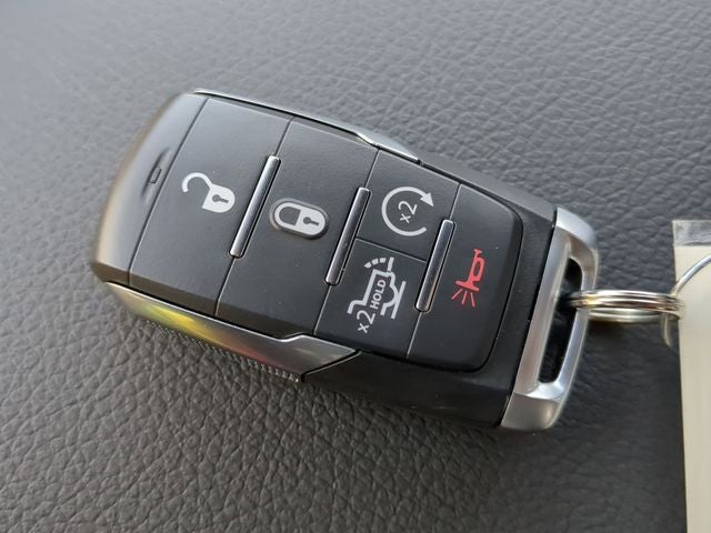 2025 RAM Ram 1500 RAM 1500 BIG HORN CREW CAB 4X4 5'7' BOX