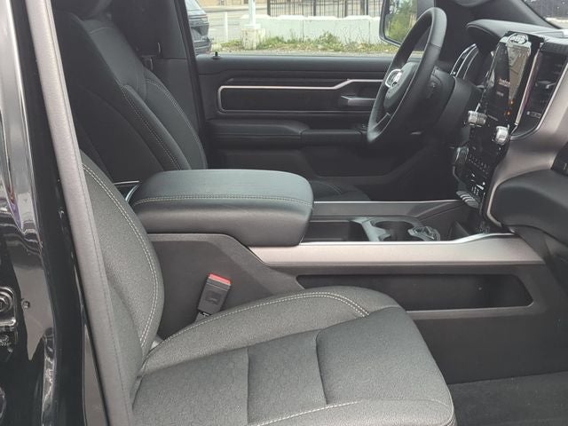 2026 RAM 1500 Big Horn Crew Cab 4x4 5'7' Box