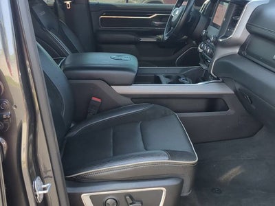 2022 RAM 1500 Laramie Crew Cab 4x4 5'7' Box