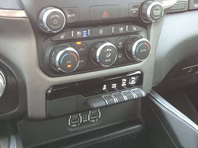 2022 RAM 1500 Laramie Crew Cab 4x4 5'7' Box