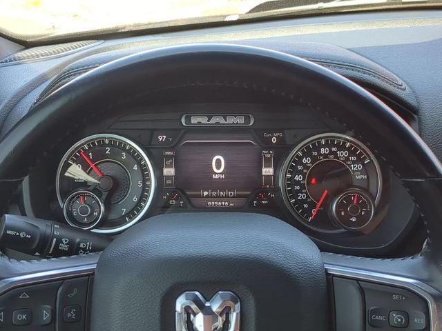 2022 RAM 1500 Laramie Crew Cab 4x4 5'7' Box