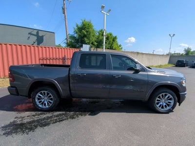 2022 RAM 1500 Laramie Crew Cab 4x4 5'7' Box