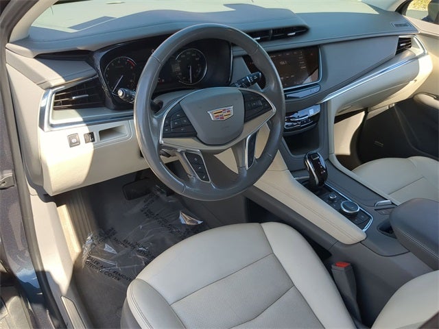 2022 Cadillac XT5 AWD Premium Luxury