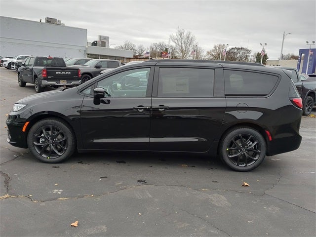 2026 Chrysler Pacifica PACIFICA SELECT
