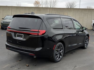 2026 Chrysler Pacifica PACIFICA SELECT