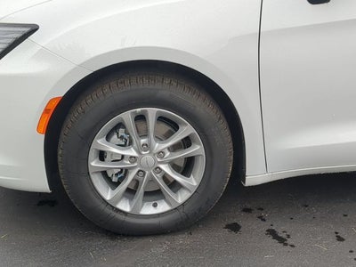2027 Chrysler Pacifica PACIFICA SELECT