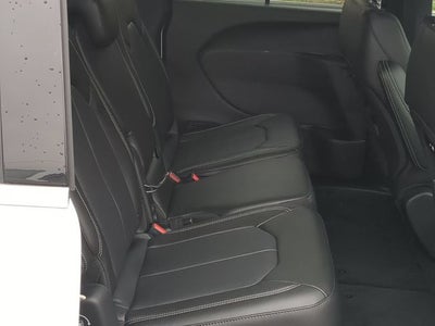 2027 Chrysler Pacifica PACIFICA SELECT