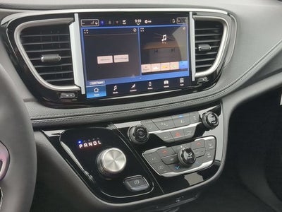 2027 Chrysler Pacifica PACIFICA SELECT