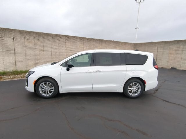 2027 Chrysler Pacifica PACIFICA SELECT