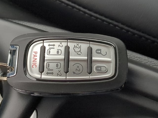 2027 Chrysler Pacifica PACIFICA SELECT