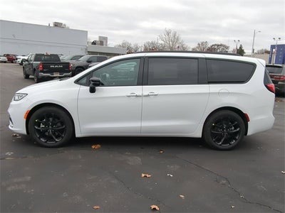 2026 Chrysler Pacifica PACIFICA SELECT