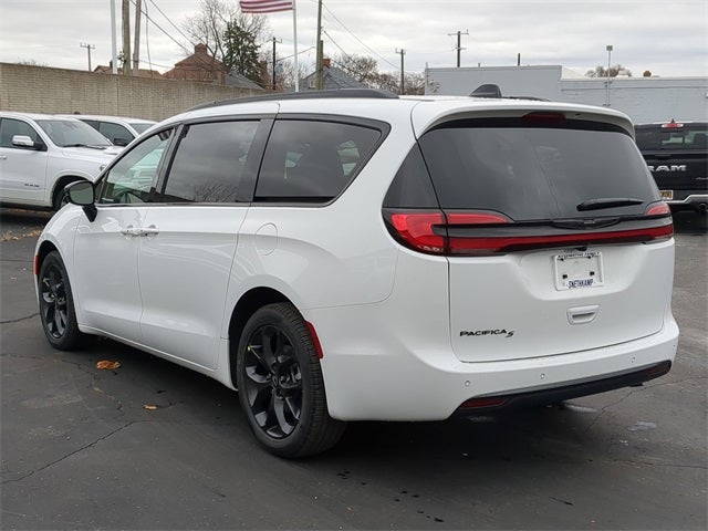 2026 Chrysler Pacifica PACIFICA SELECT