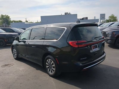 2024 Chrysler Pacifica Hybrid Select