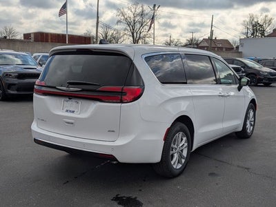 2026 Chrysler Pacifica PACIFICA SELECT AWD
