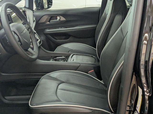 2027 Chrysler Pacifica PACIFICA LIMITED AWD