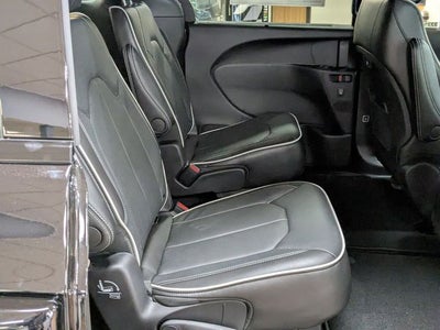 2027 Chrysler Pacifica PACIFICA LIMITED AWD