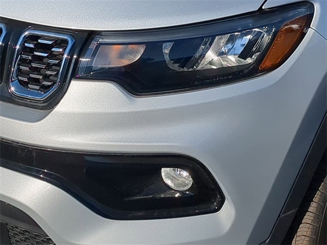 2025 Jeep Compass COMPASS LIMITED 4X4