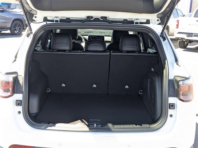 2025 Jeep Compass COMPASS LIMITED 4X4