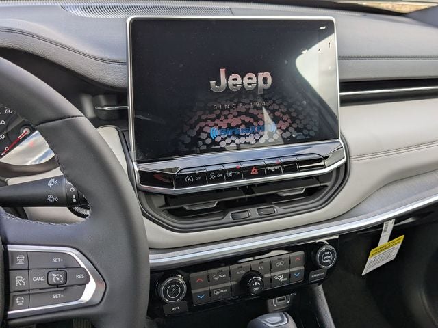 2025 Jeep Compass COMPASS LIMITED 4X4