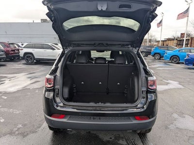 2025 Jeep Compass COMPASS LIMITED 4X4