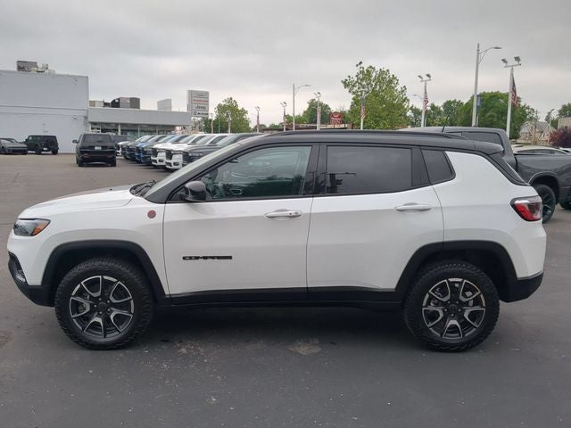 2025 Jeep Compass Trailhawk 4x4