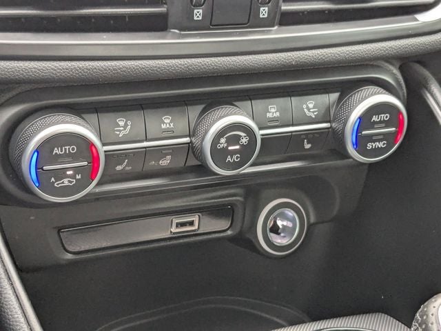2025 Alfa Romeo Giulia AWD